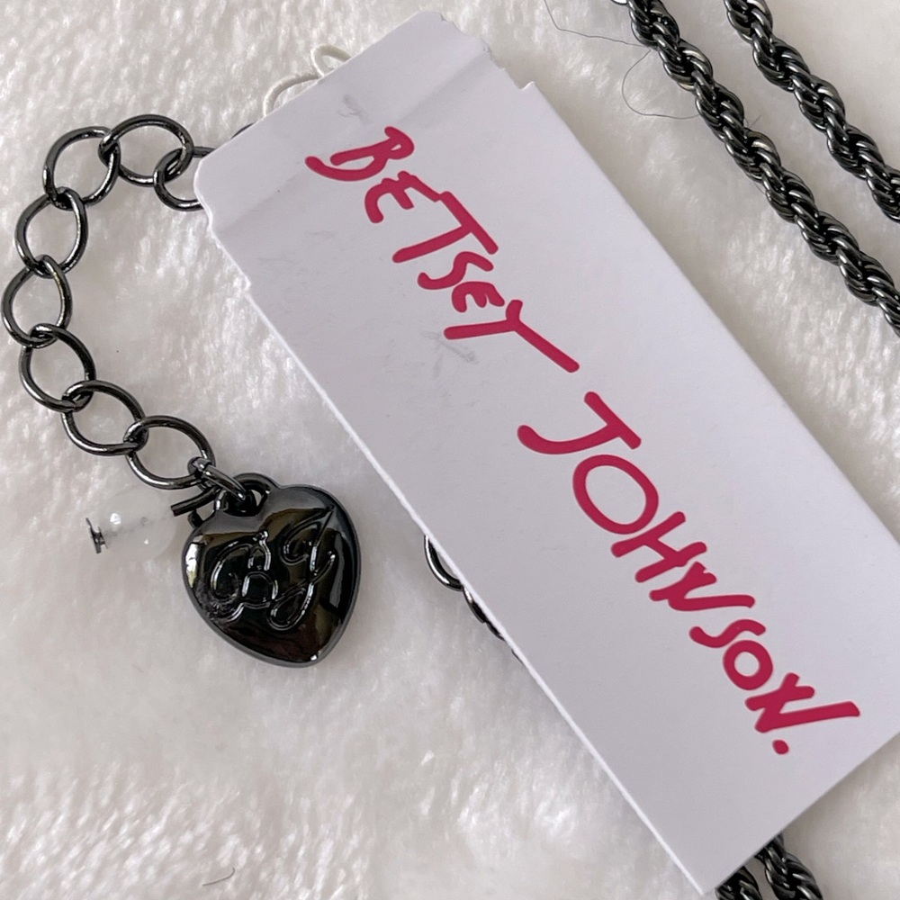 Betsey Johnson Skeleton Bride Necklace - Picture 7 of 9